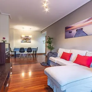 Espectacular Apto Con Terraza En Apartamento